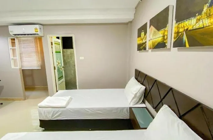 Hotel Delighted