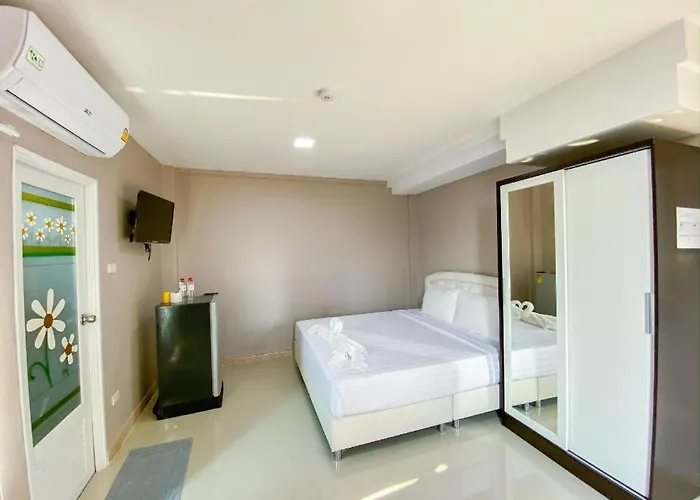 Delighted Hotel