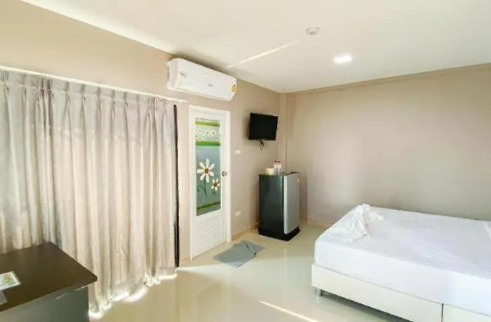 Delighted Hotel