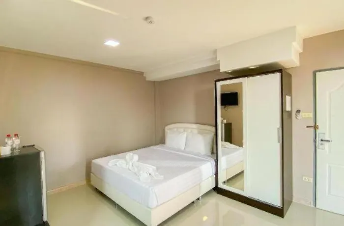 Delighted Hotel 3*